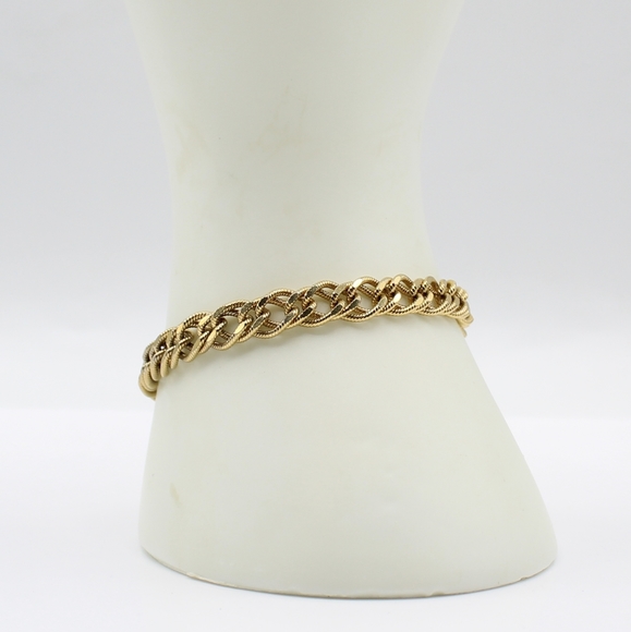 Vintage Monet link bracelet - Picture 3 of 8